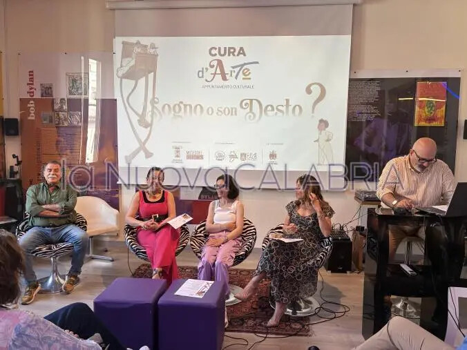 Catanzaro, “Cura d’Arte” chiude la stagione al Museo del Rock: un viaggio onirico tra sogno e realtà images Catanzaro, “Cura d’Arte” chiude la stagione al Museo del Rock: un viaggio onirico tra sogno e realtà