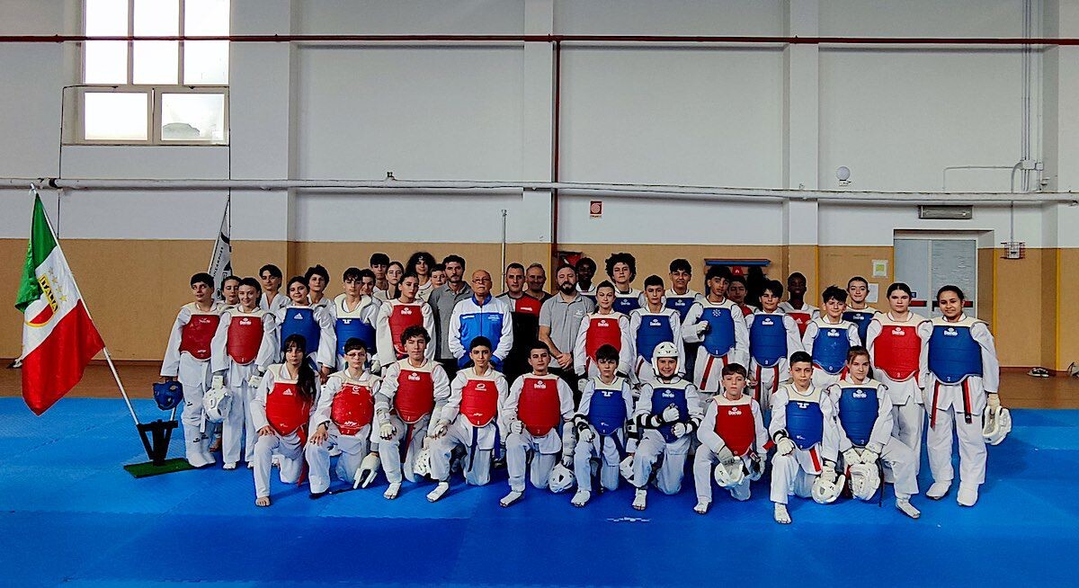 Taekwondo, a Catanzaro il primo raduno regionale delle cinture colorate con 100 atleti da tutta la Calabria images Taekwondo, a Catanzaro il primo raduno regionale delle cinture colorate con 100 atleti da tutta la Calabria