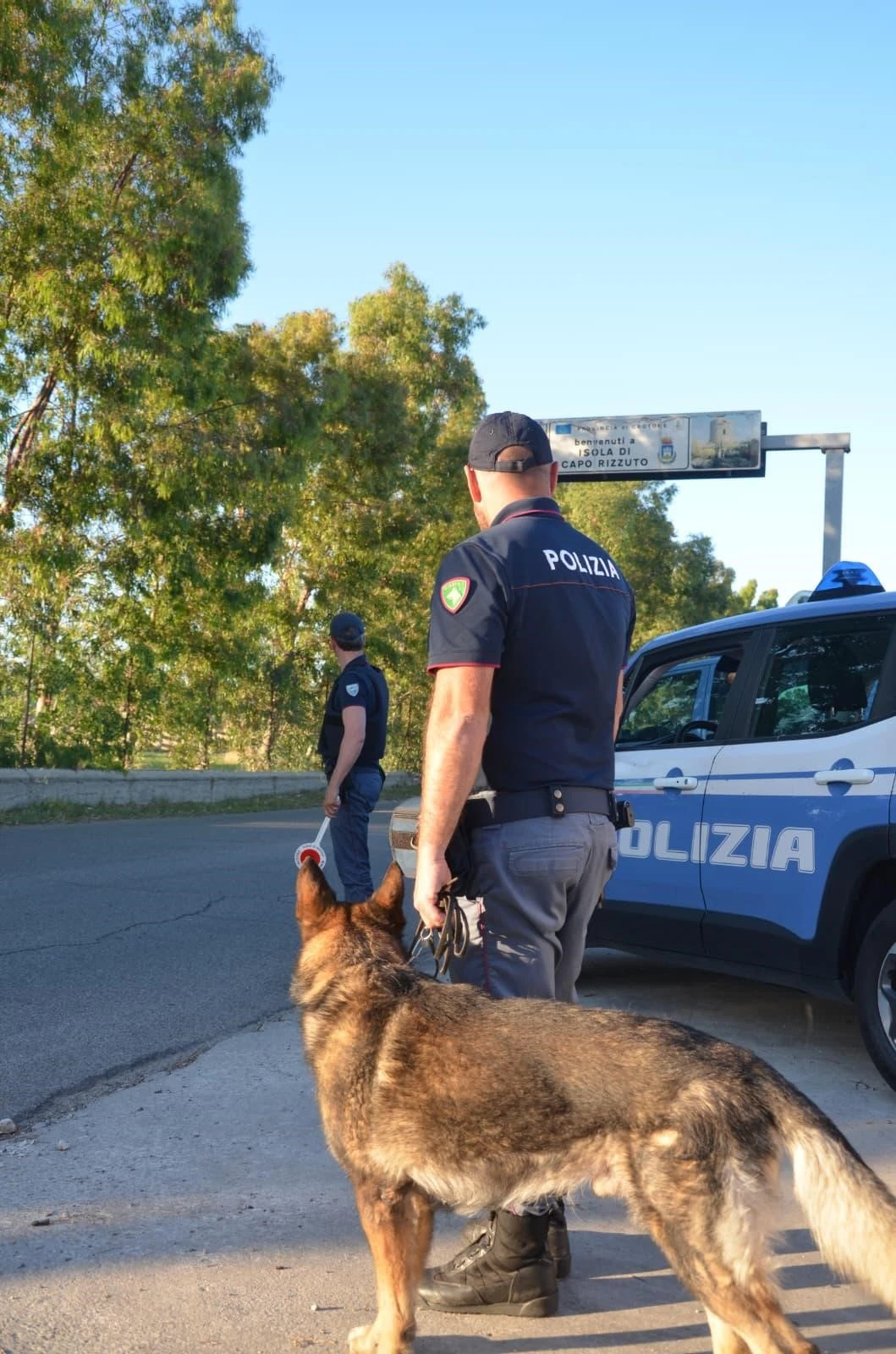 Controlli straordinari tra Crotone e Isola di Capo Rizzuto: tre denunce e numerose sanzioni
