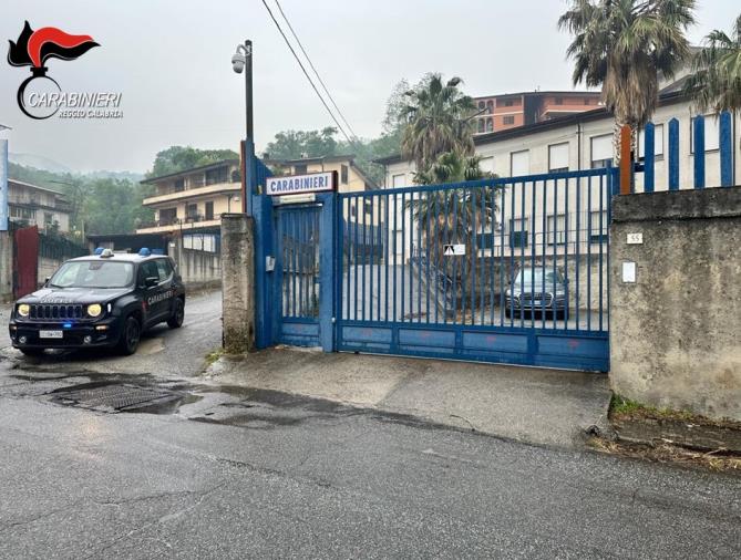 Reati ambientali, stretta dei carabinieri a Reggio Calabria: denunciato il titolare di una officina images Reati ambientali, stretta dei carabinieri a Reggio Calabria: denunciato il titolare di una officina