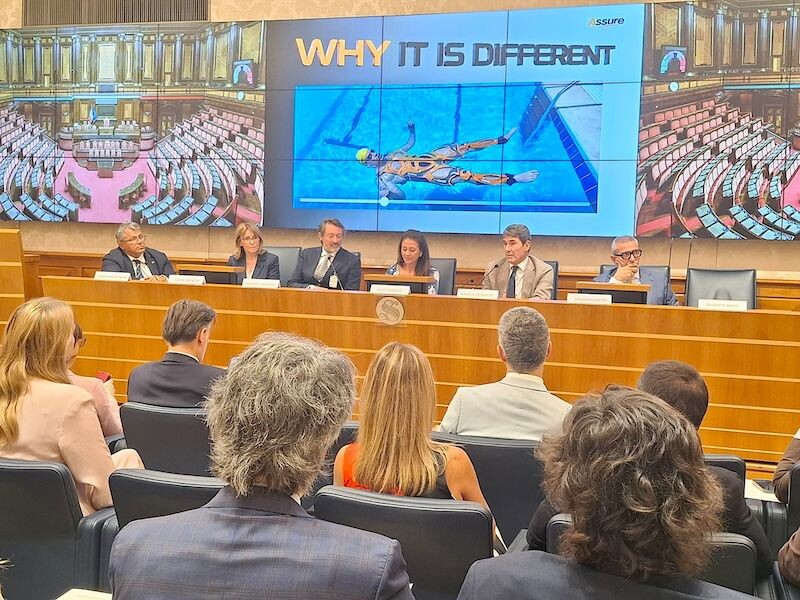 images Giusy Versace presenta in Senato il primo esoscheletro al mondo gonfiabile
