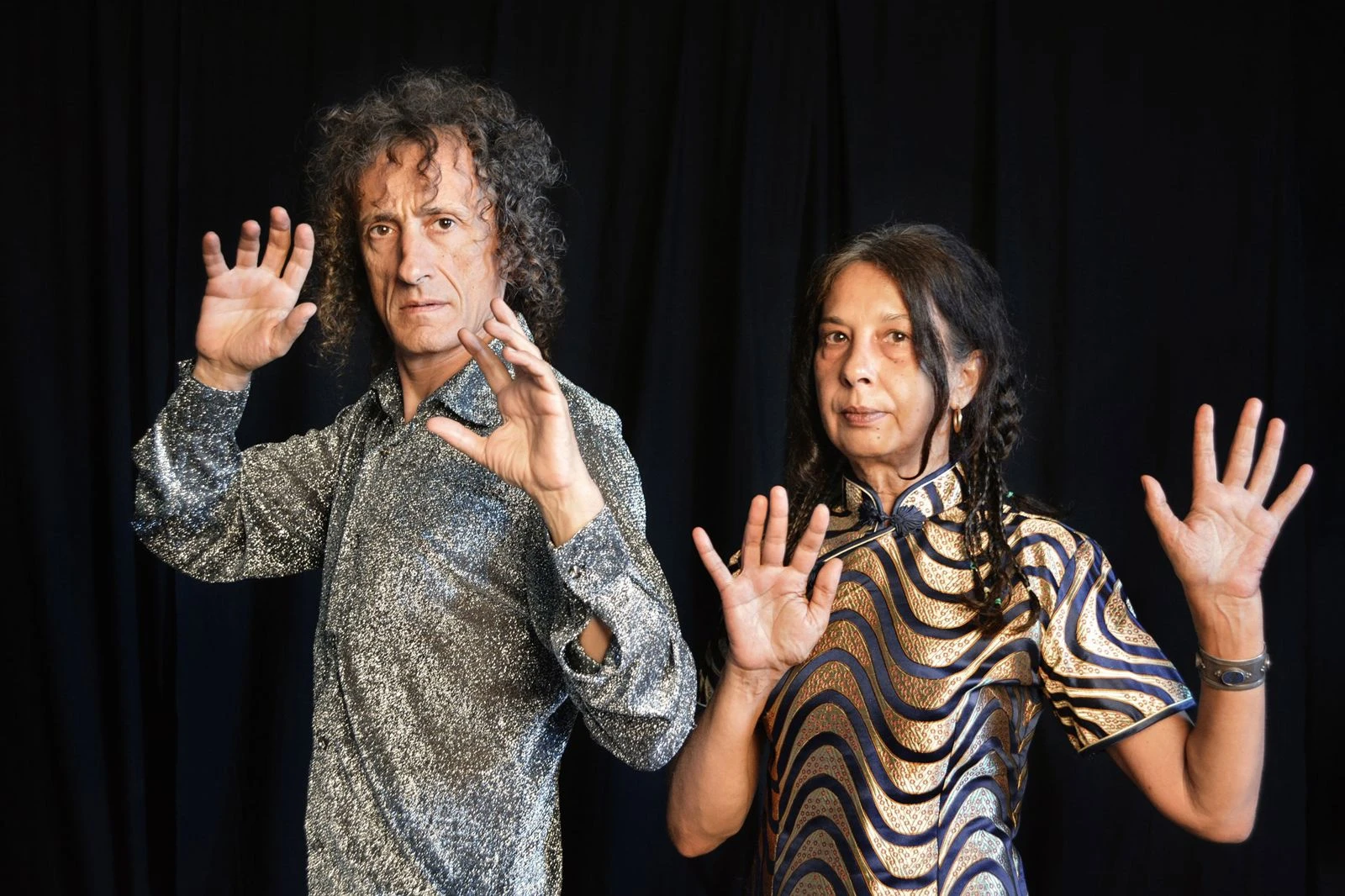 Ironici e irriverenti, il duo Rezza-Mastrella si prepara a stupire il Teatro Politeama di Catanzaro con “Metadietro”