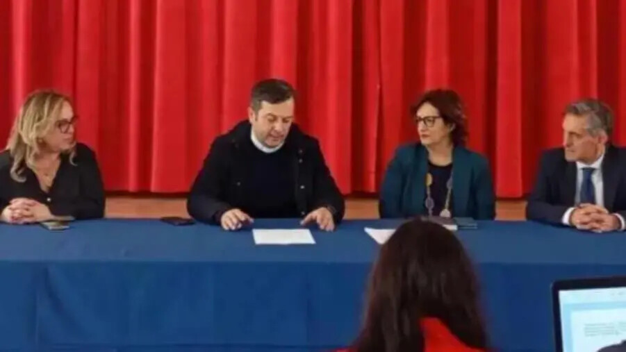 Lamezia, borse di studio della parrocchia S. Giuseppe Artigiano: il 1 Maggio saranno svelati i nomi images Lamezia, borse di studio della parrocchia S. Giuseppe Artigiano: il 1 Maggio saranno svelati i nomi