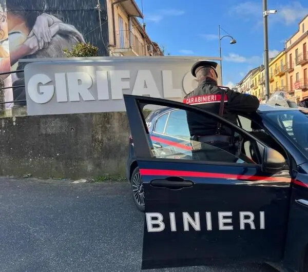 images Incendio doloso e danneggiamento di beni assicurati: due arresti a Girifalco (I NOMI)