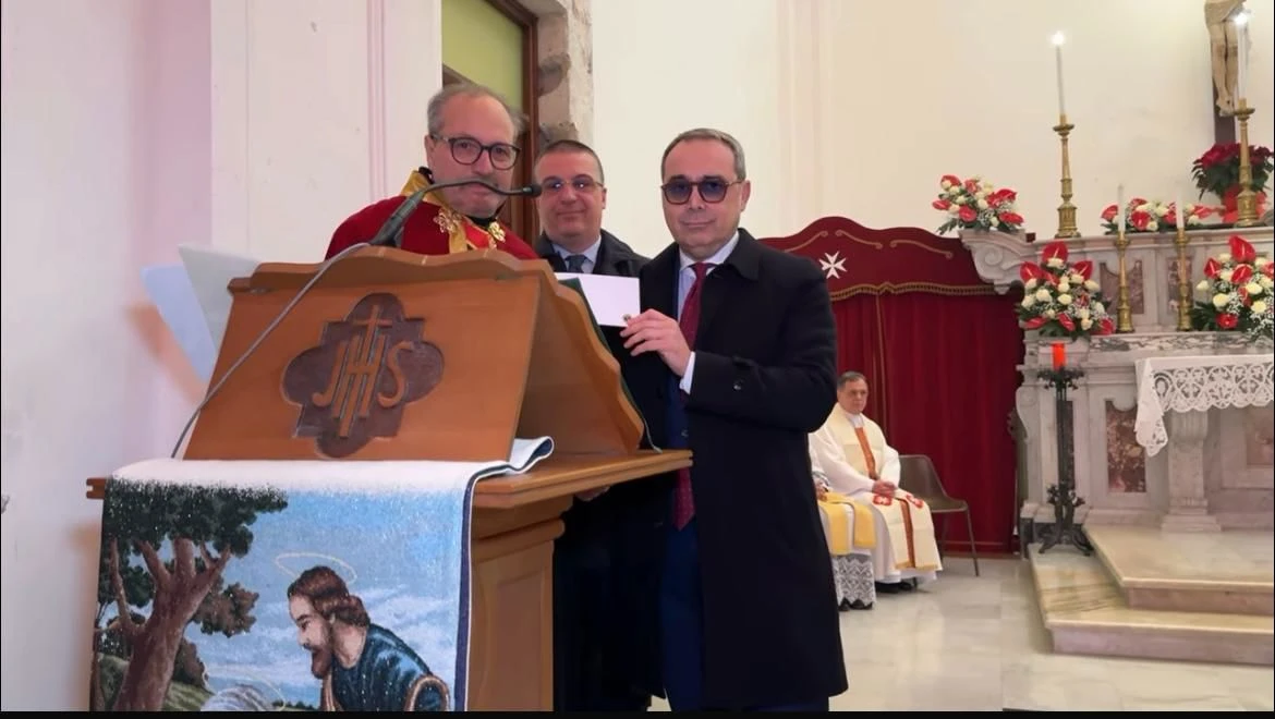 Solidarietà a Catanzaro: il Lions Club Catanzaro Temesa dona buoni spesa per l’infanzia