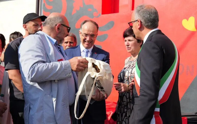 Calabria e Albania insieme nel ricordo di Gangale: al Presidente Begaj il documentario della Cineteca images Calabria e Albania insieme nel ricordo di Gangale: al Presidente Begaj il documentario della Cineteca