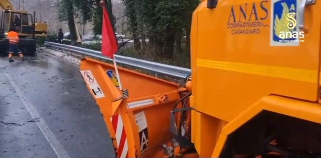 Maltempo, spiegamento di forze Anas per garantire la viabilità sulle strade colpite 
