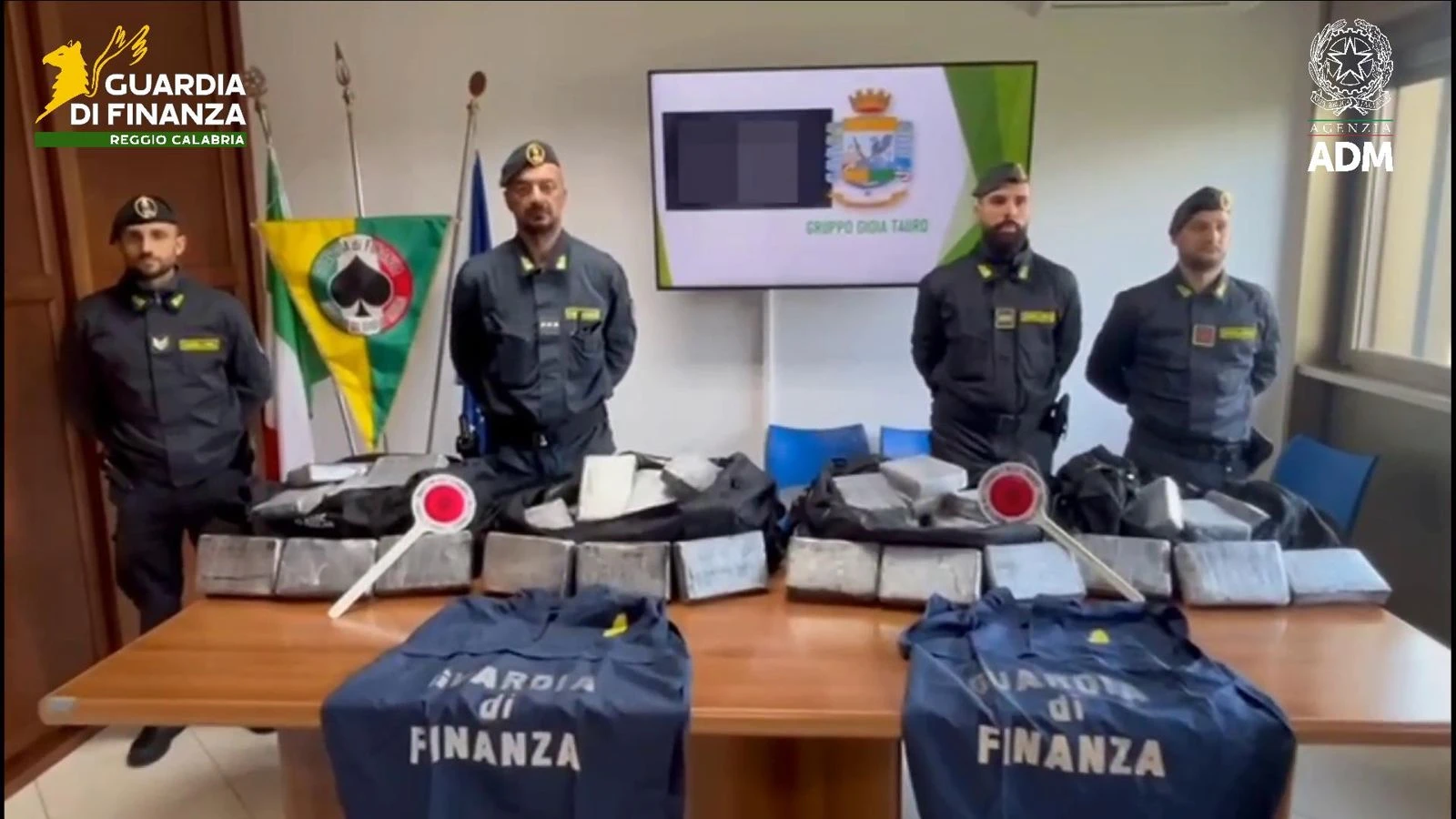 Sequestrati 248 chili di droga al porto di Gioia Tauro