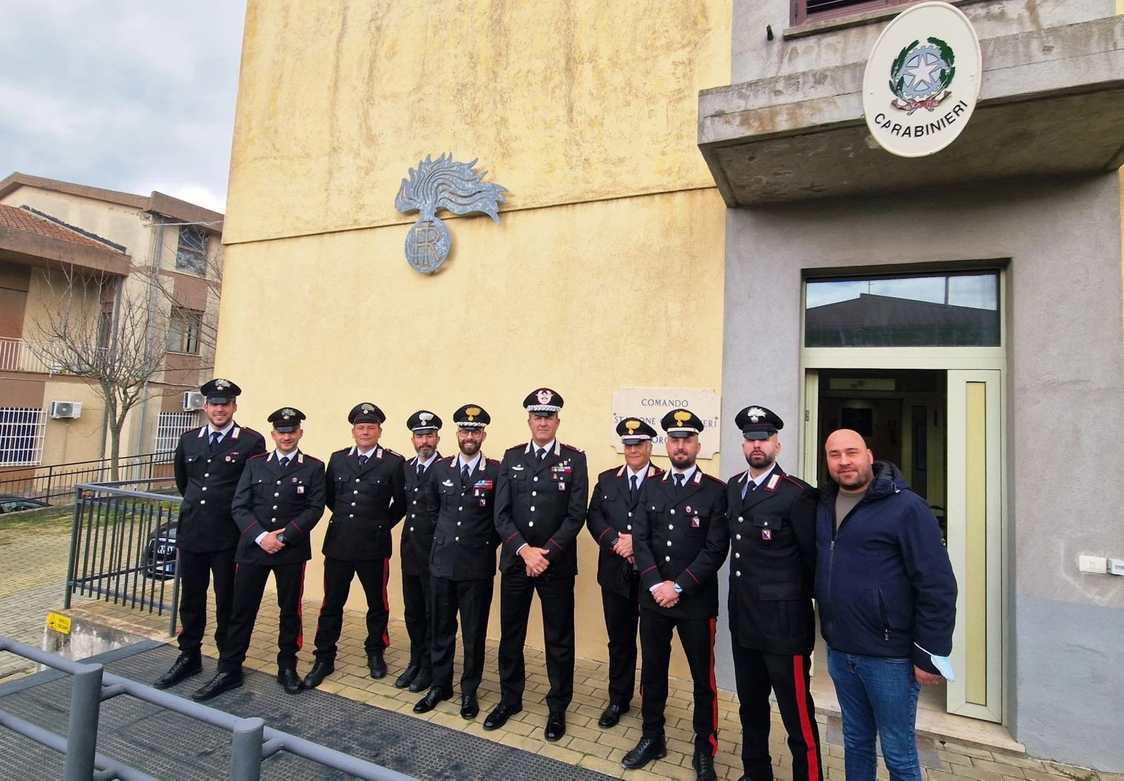 Il Generale Pellegrino in visita alla Stazione Carabinieri di Borgia per gli auguri di Pasqua&nbsp;
