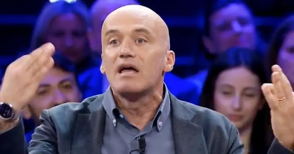 Il giornalista Orofino spiato con un trojan, le Camere penali: "Chi imbavaglia davvero la libertà di informazione?" images Il giornalista Orofino spiato con un trojan, le Camere penali: "Chi imbavaglia davvero la libertà di informazione?"