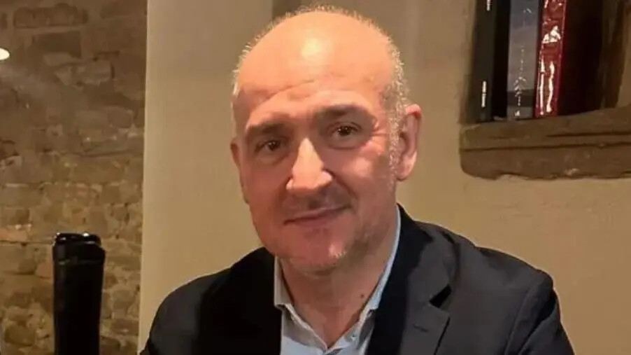 (De)-Gustare: in Calabria due giornate di approfondimento dell’esperienza gusto-olfattiva con Nicola Perullo images (De)-Gustare: in Calabria due giornate di approfondimento dell’esperienza gusto-olfattiva con Nicola Perullo