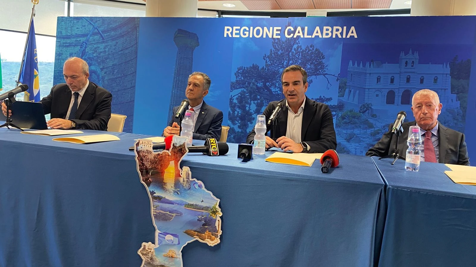 Nuovo ospedale di Cosenza: c'è la firma