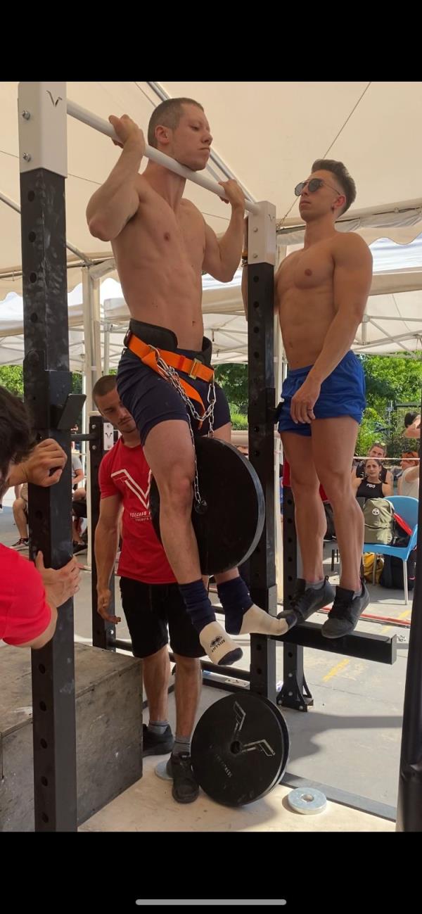 images Campionati di calisthenics: il catanzarese Marco De Vita si classifica terzo