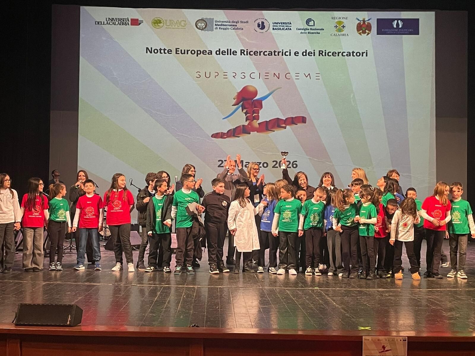 SuperScienceMe 2025 UMG: la scuola Primaria dell’IC M.Squillace di Montepaone conquista il podio images SuperScienceMe 2025 UMG: la scuola Primaria dell’IC M.Squillace di Montepaone conquista il podio