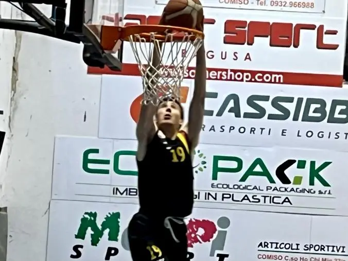 Under 19 Eccellenza, Basket Academy Catanzaro impatta nel finale con Aurora Brindisi, ma perde all’over time 97-90 images Under 19 Eccellenza, Basket Academy Catanzaro impatta nel finale con Aurora Brindisi, ma perde all’over time 97-90