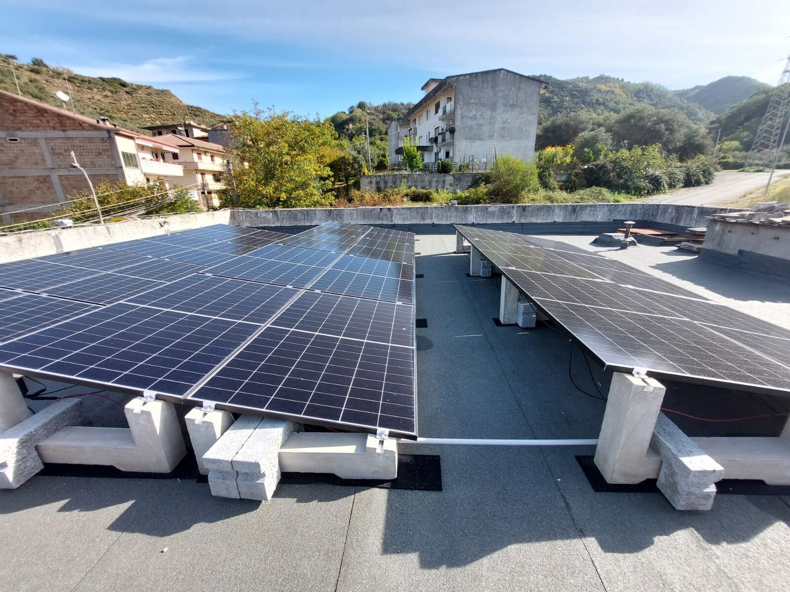 images Poste italiane, dalle colonnine al fotovoltaico: le scelte green nel Catanzarese   