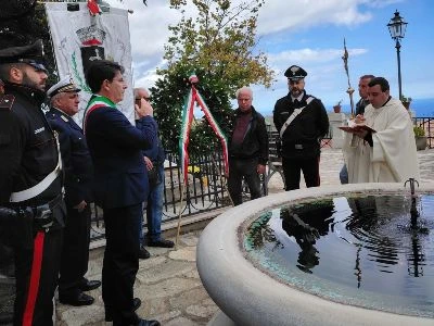 Montauro ha ricordato i Caduti di tutte le guerre: "Costruiamo l’unità nelle famiglie e nella comunità"