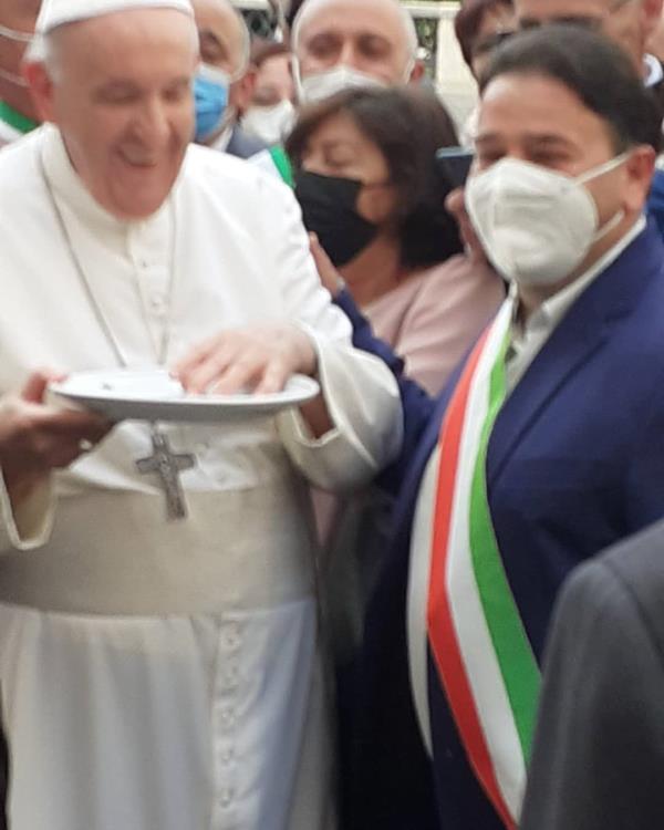Decennale "Città del Crocifisso". La città di Altomonte incontra il Papa per il Giubileo di ringraziamento images Decennale "Città del Crocifisso". La città di Altomonte incontra il Papa per il Giubileo di ringraziamento