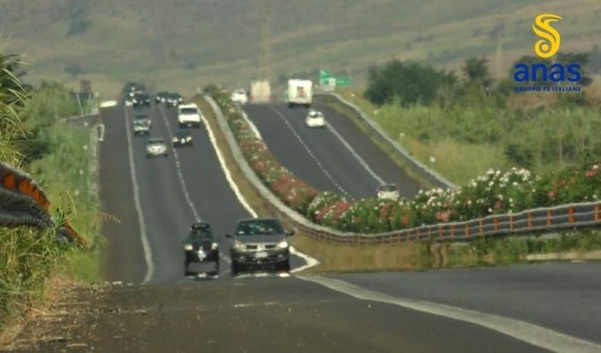 images Viabilità per le vacanze, tra le strade più trafficate la SS 106