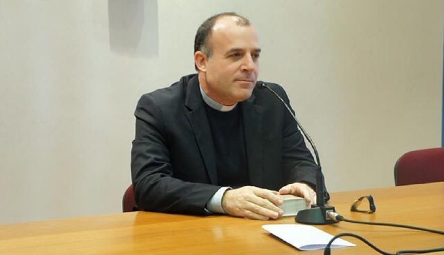 images Crotone. Si insedia il monsignor Panzetta: "Voglio essere realmente disponibile e in contatto con le persone"
