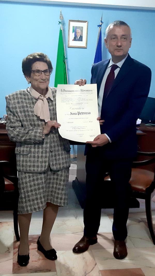 images Lamezia Terme, deteneva revolver clandestino e svariate munizioni: arrestato 