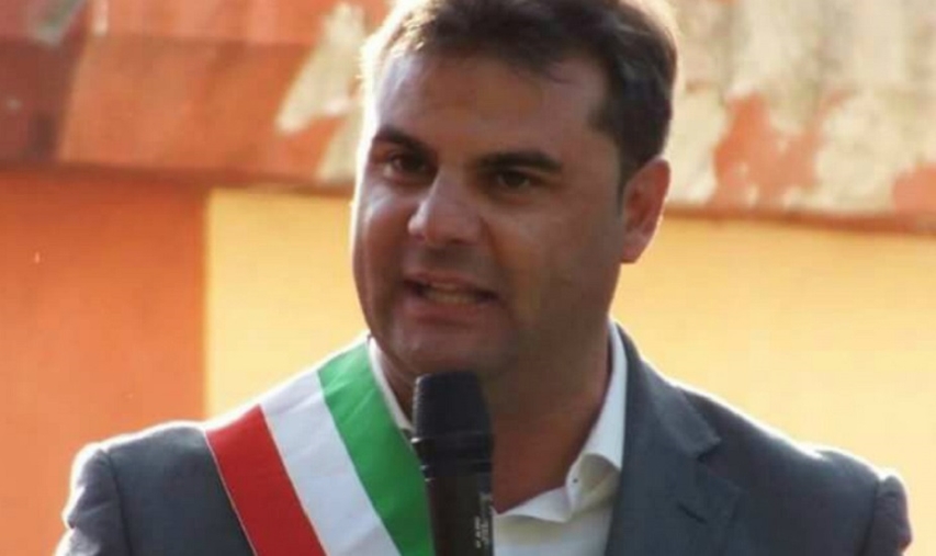 Mendicino, il sindaco si dimette e gli organi comunali sono stati sospesi images Mendicino, il sindaco si dimette e gli organi comunali sono stati sospesi