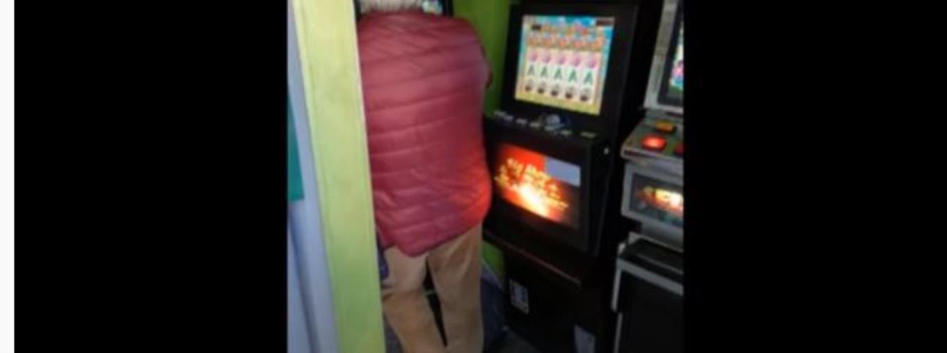 images Assenteismo all'Asp e al Pugliese di Catanzaro: indagati e sospesi anche per 7 ore di assenza. Tutte le posizioni finite nel mirino degli inquirenti