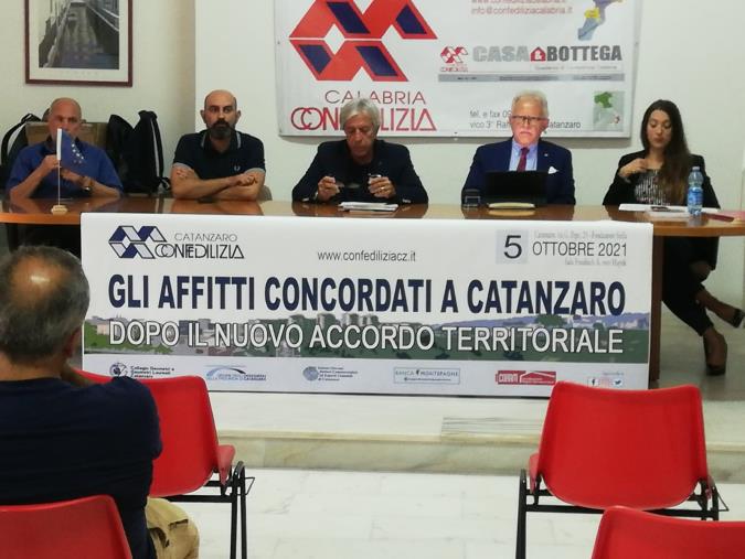 “Gli affitti concordati a Catanzaro dopo il nuovo Accordo Territoriale”: l’incontro di Confedilizia con tecnici ed esperti images “Gli affitti concordati a Catanzaro dopo il nuovo Accordo Territoriale”: l’incontro di Confedilizia con tecnici ed esperti