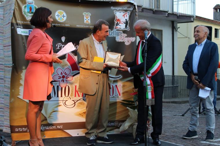 San Pietro Apostolo. “Letture nel borgo” si conclude con il premio Kerasion images San Pietro Apostolo. “Letture nel borgo” si conclude con il premio Kerasion