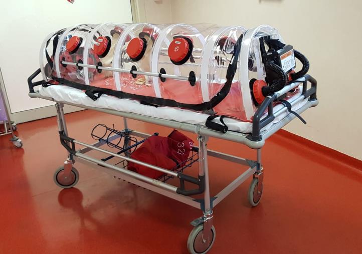 Coronavirus. Consegnate 5 barelle di contenimento biologico all’Asp di Catanzaro images Coronavirus. Consegnate 5 barelle di contenimento biologico all’Asp di Catanzaro