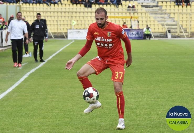 images Us Catanzaro 1929, Bearzotti in prestito al Trento