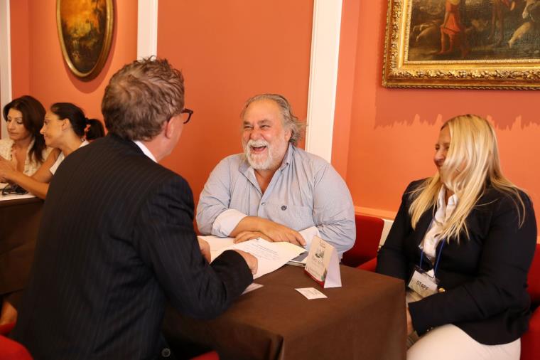 Squillace, Melicchio (M5S) e l’attivista Scalese al sindaco: "Attivi il progetto sul Wi-Fi libero" images Squillace, Melicchio (M5S) e l’attivista Scalese al sindaco: "Attivi il progetto sul Wi-Fi libero"