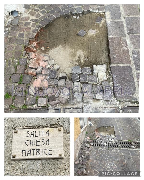images Catanzaro, a Gagliano salta la pavimentazione stradale: i residenti chiedono interventi urgenti e risolutivi
