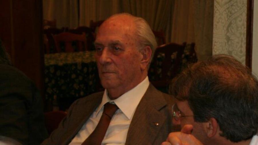 Cosenza piange l’avvocato Giuseppe Carratelli: è stato sindaco per due volte images Cosenza piange l’avvocato Giuseppe Carratelli: è stato sindaco per due volte