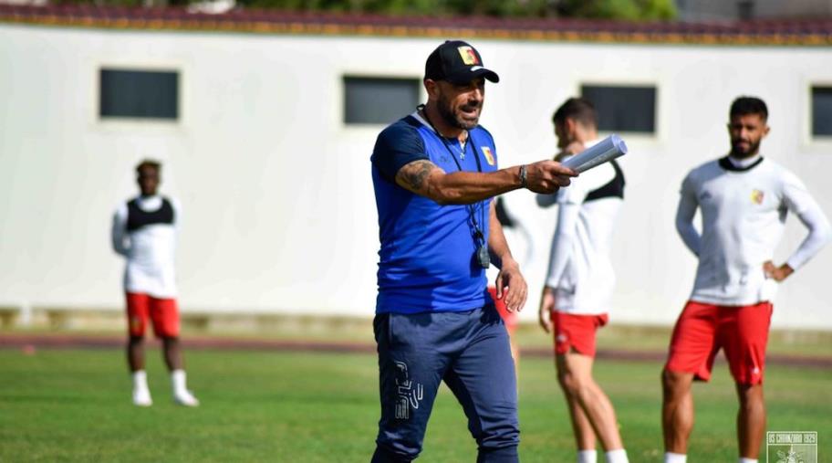 images Us Catanzaro 1929, mister Calabro alla vigilia della sfida di Pagani: "Gara insidiosissima, servirà attirare gli episodi a nostro favore e una mentalità da branco"