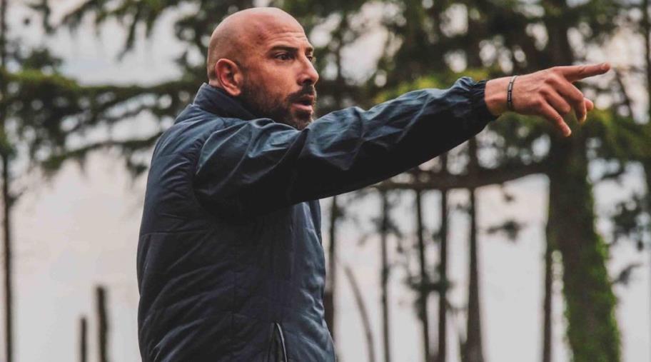 images Il corsivo giallorosso. Il "miracolo" per il Catanzaro lo ha fatto la "santa" Cavese