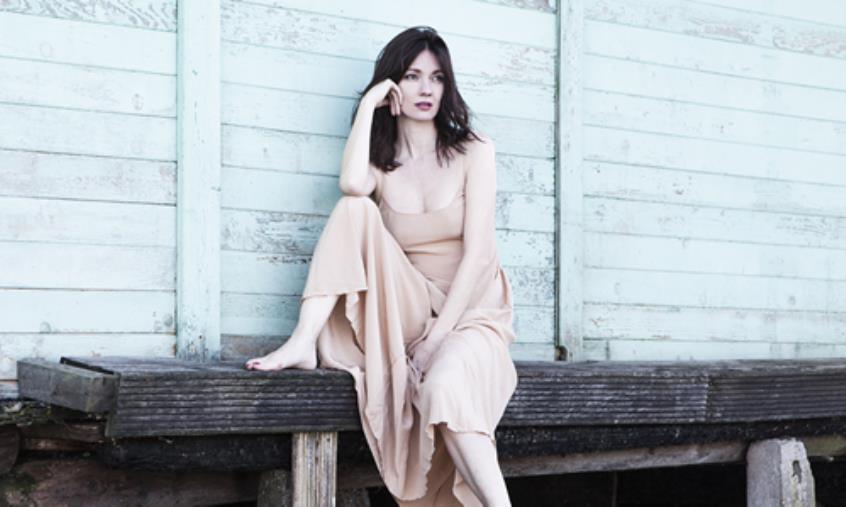 Festival d'Autunno a Catanzaro. Patrizia Laquidara si racconta: "Da piccola mi chiudevo in una stanza e facevo le prove con il microfono" images Festival d'Autunno a Catanzaro. Patrizia Laquidara si racconta: "Da piccola mi chiudevo in una stanza e facevo le prove con il microfono"