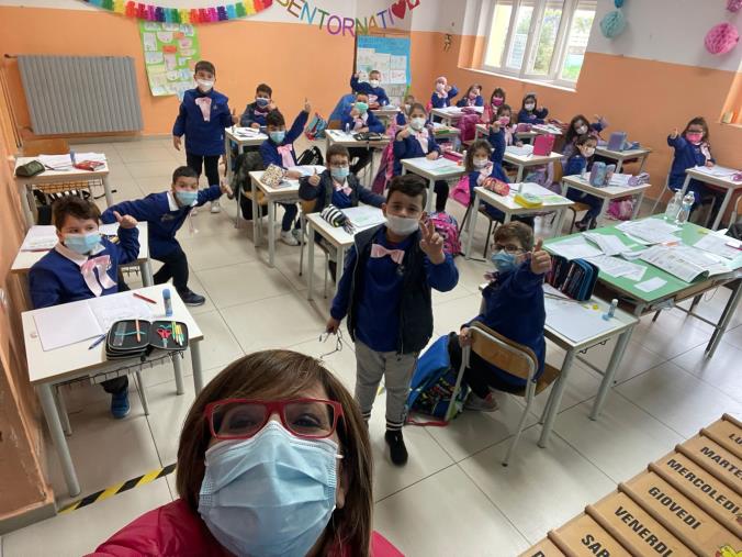 Cariati. Unità nazionale, il sindaco agli studenti: "Facciamoci interpreti di una nuova resistenza, difendiamo i diritti" images Cariati. Unità nazionale, il sindaco agli studenti: "Facciamoci interpreti di una nuova resistenza, difendiamo i diritti"