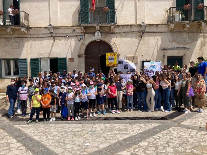 Anniversario della strage di Capaci, Greco (sindaco di Cariati): "Contro le mafie armiamoci di coraggio, arroganza e soprusi vanno denunciati" images Anniversario della strage di Capaci, Greco (sindaco di Cariati): "Contro le mafie armiamoci di coraggio, arroganza e soprusi vanno denunciati"