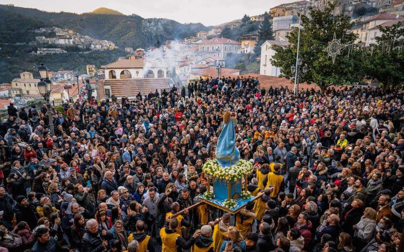 images A Taverna in migliaia per “u Bommineddhu”