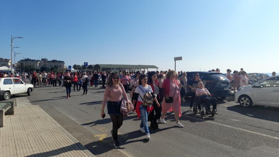 images Passeggiata in rosa: Catanzaro è unita contro il tumore alla mammella