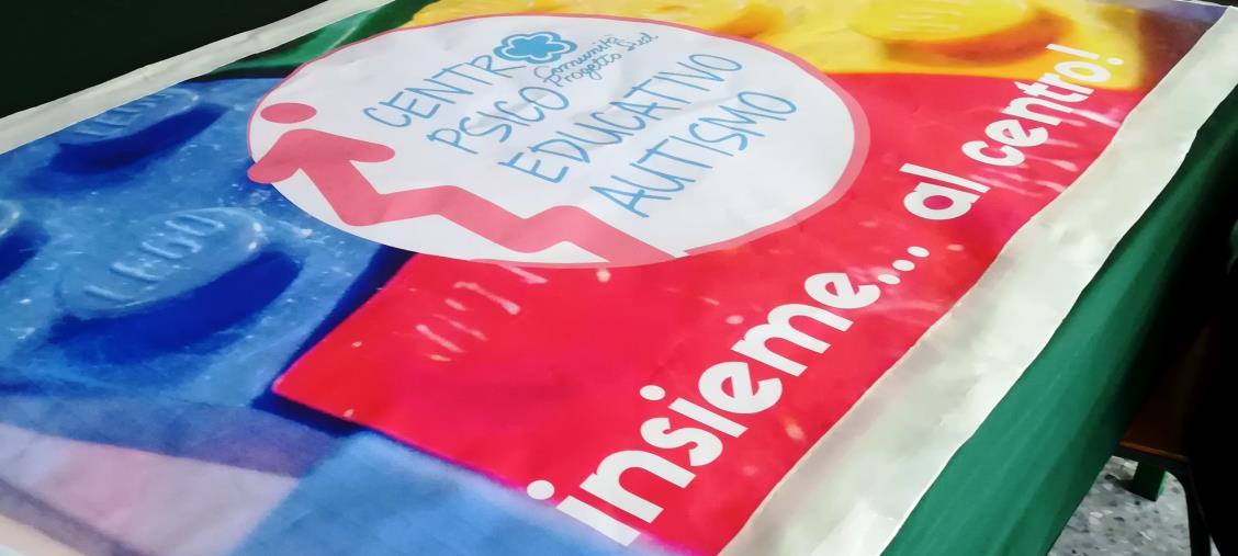 Autismo. Il Centro Psico Educativo della Comunità Progetto Sud a Lamezia domani si illumina di blu images Autismo. Il Centro Psico Educativo della Comunità Progetto Sud a Lamezia domani si illumina di blu