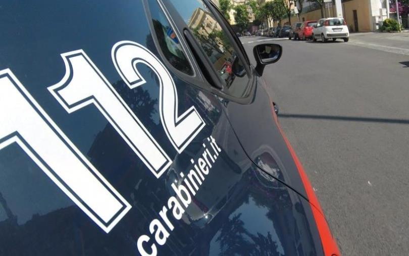  Crotone, colpisce il padre con calci e pugni dopo una lite: 50enne arrestato 