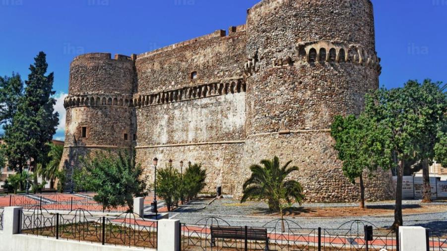 images Reggio Calabria: riapre al pubblico il Castello Aragonese 