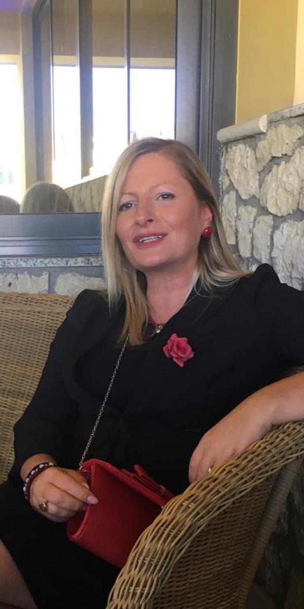 Riflessione di Caterina Sirianni (attivista politica): "Calabria zona arancione... Forse mi sfugge qualcosa.." images Riflessione di Caterina Sirianni (attivista politica): "Calabria zona arancione... Forse mi sfugge qualcosa.."