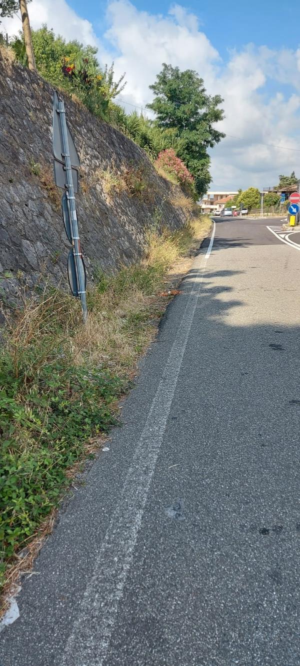 Strade provinciali, il sindaco Scerbo: “Strada chiusa e lavori non ultimati, biglietto da visita disastroso” images Strade provinciali, il sindaco Scerbo: “Strada chiusa e lavori non ultimati, biglietto da visita disastroso”