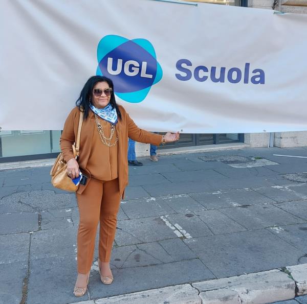 Scuola e covid, Cuzzupi (Ugl): "Cominciamo a sospettare che si miri al caos" images Scuola e covid, Cuzzupi (Ugl): "Cominciamo a sospettare che si miri al caos"