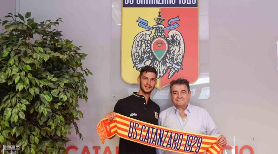 images Us Catanzaro 1929, contratto biennale per Simone De Santis