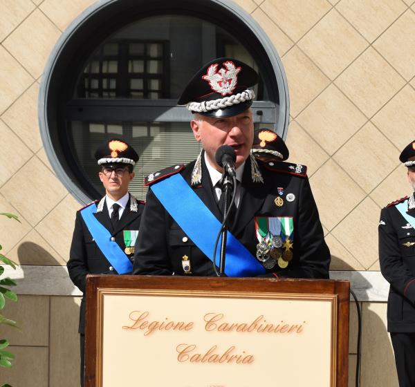 images Il Comandante Pietro Salsano incontra i Carabinieri in servizio nella provincia di Catanzaro
