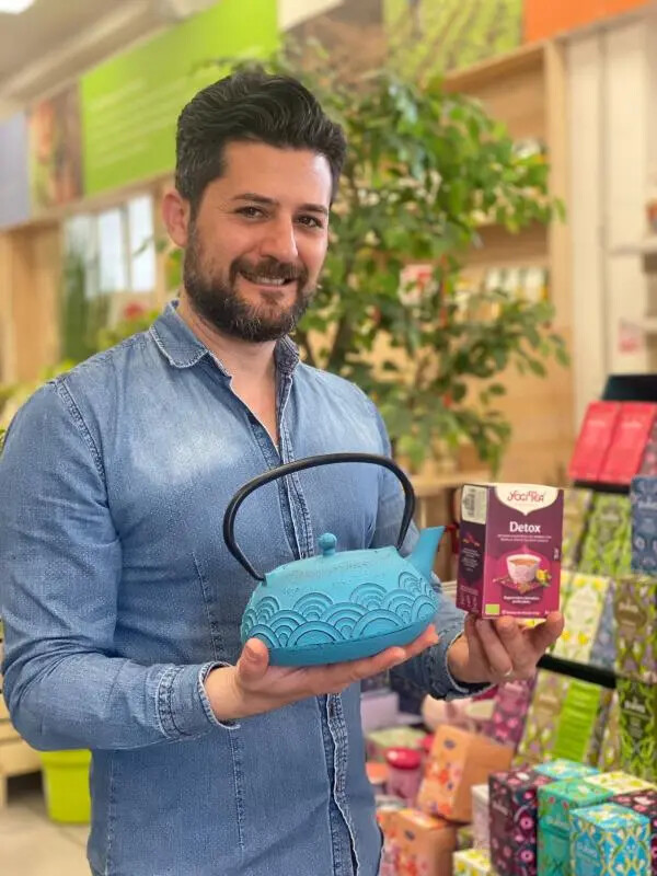 Al Naturium di Montepaone un viaggio nel mondo dei tè e delle tisane con l'esperto Francesco D'Urso images Al Naturium di Montepaone un viaggio nel mondo dei tè e delle tisane con l'esperto Francesco D'Urso